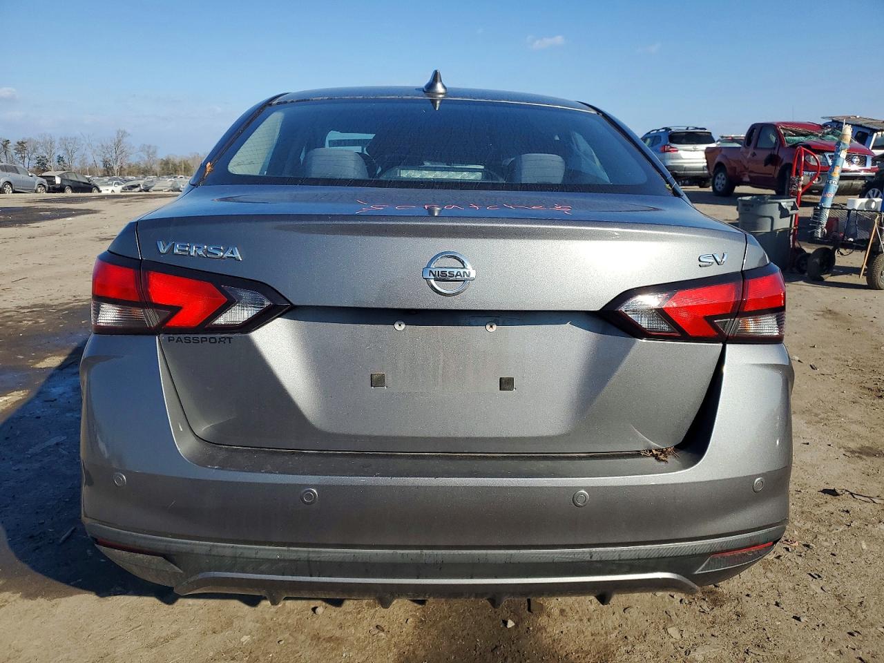 2020 NISSAN VERSA SV photo 6