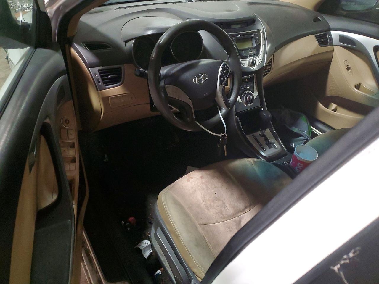 2012 HYUNDAI ELANTRA GLS photo 8