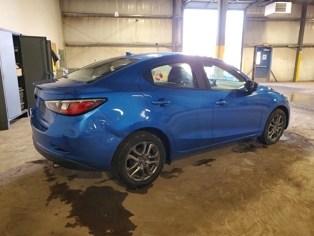 2019 TOYOTA YARIS L photo 3