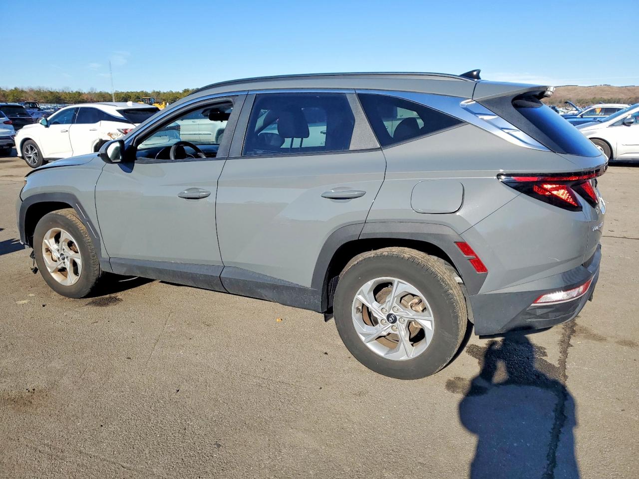 2024 HYUNDAI TUCSON SEL photo 2