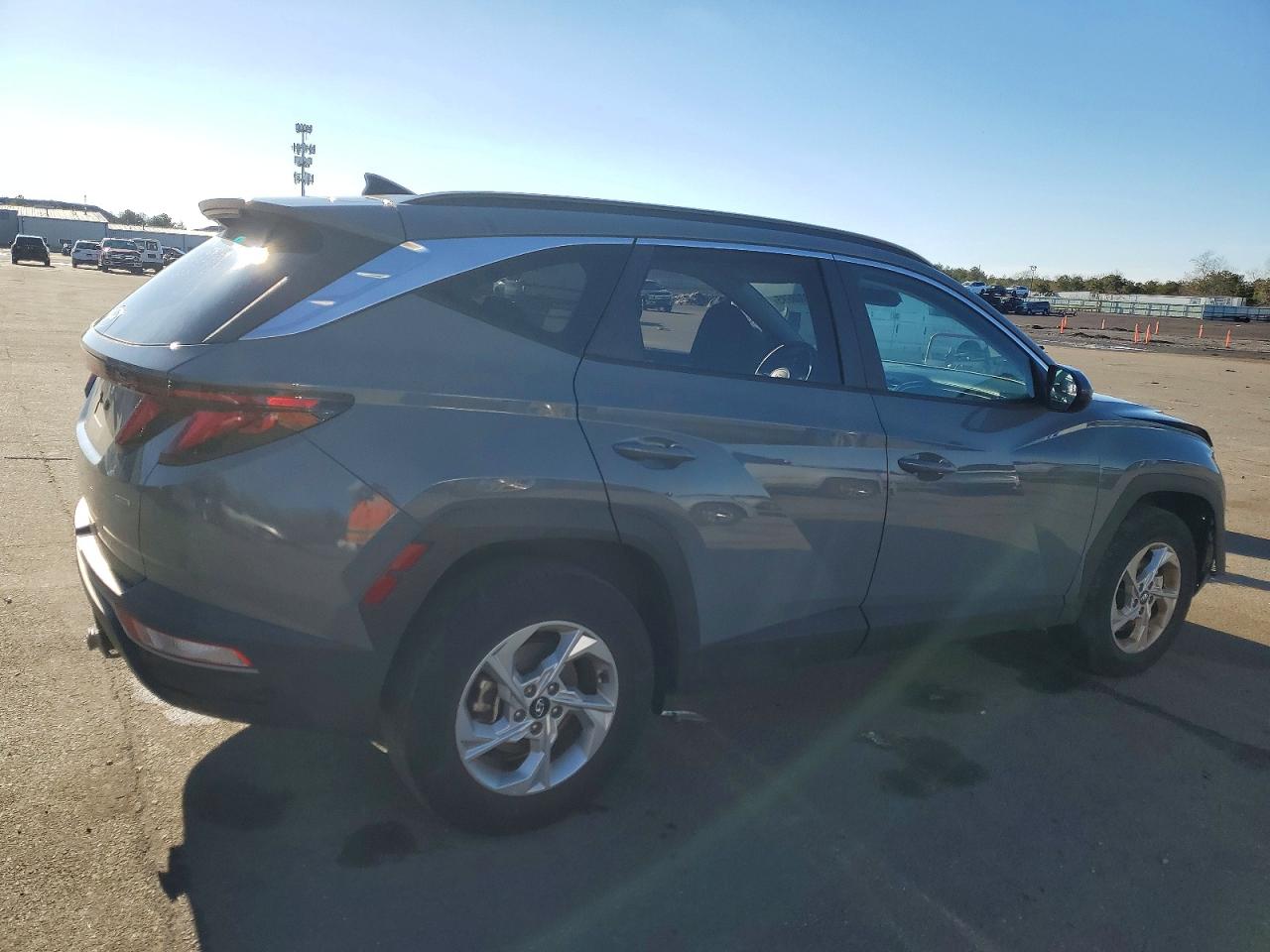 2024 HYUNDAI TUCSON SEL photo 3