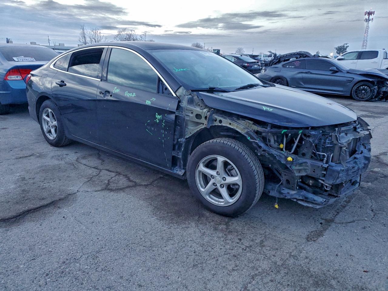 2016 CHEVROLET MALIBU LS photo 4
