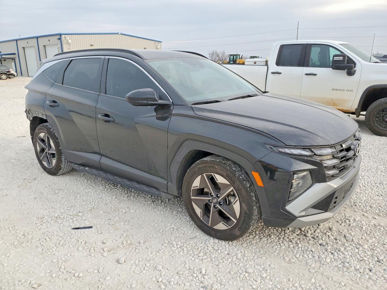 2025 HYUNDAI TUCSON SEL photo 4