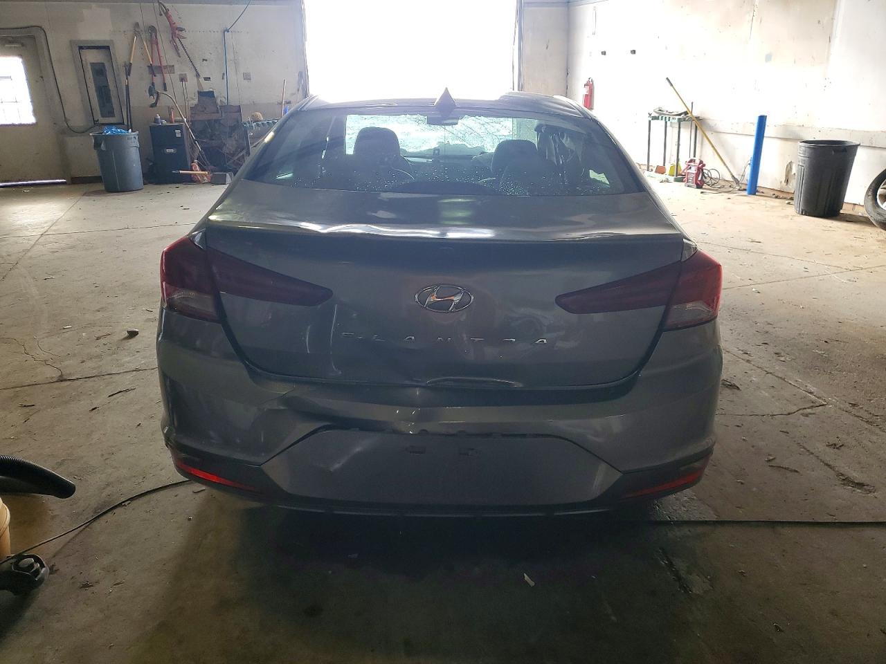 2020 HYUNDAI ELANTRA SEL photo 16