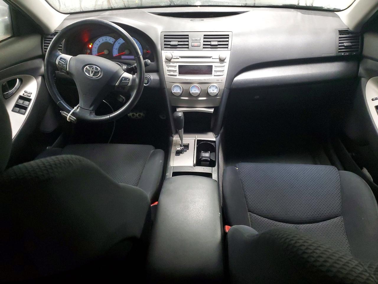 2010 TOYOTA CAMRY BASE photo 8