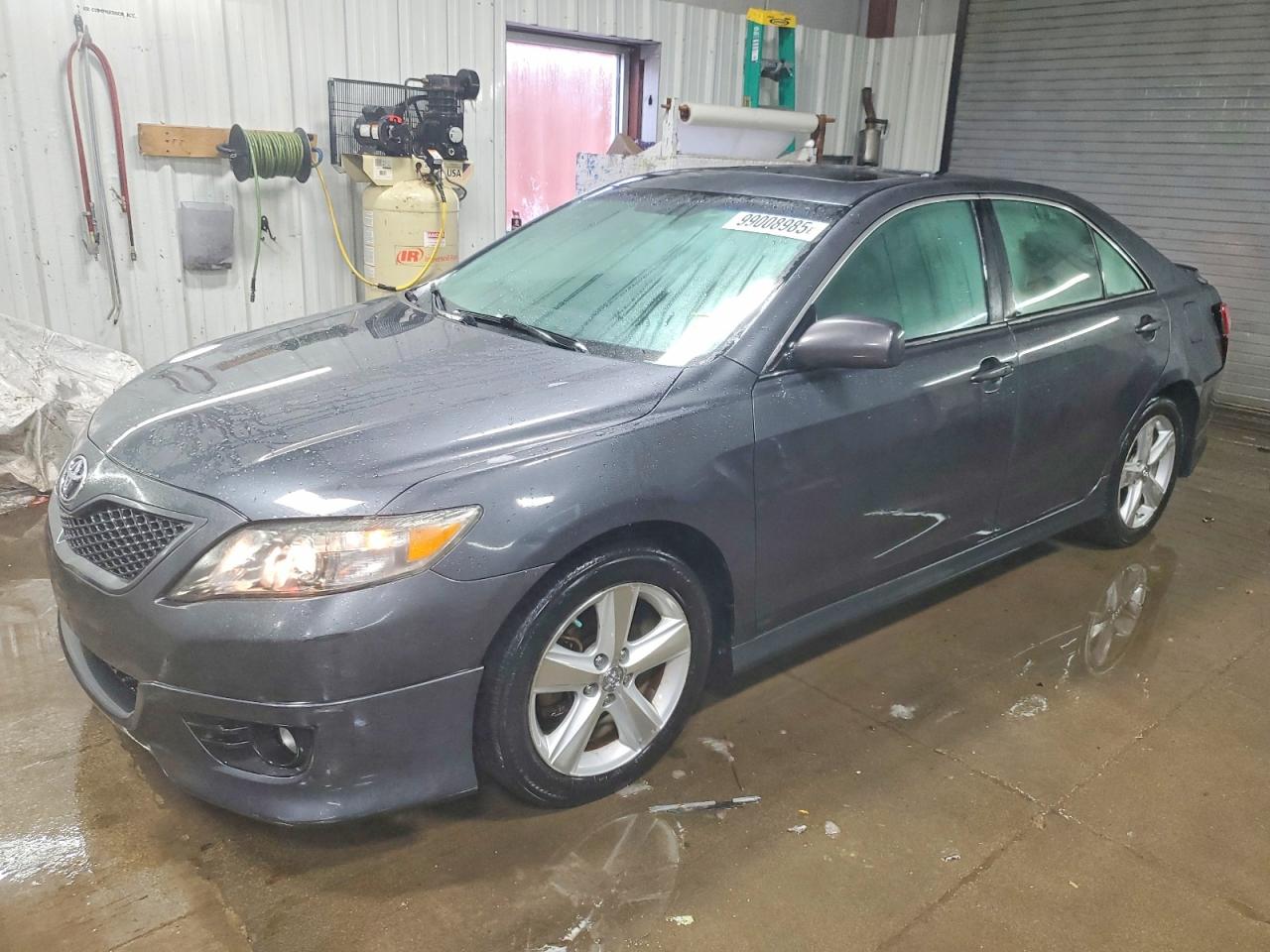2010 TOYOTA CAMRY
