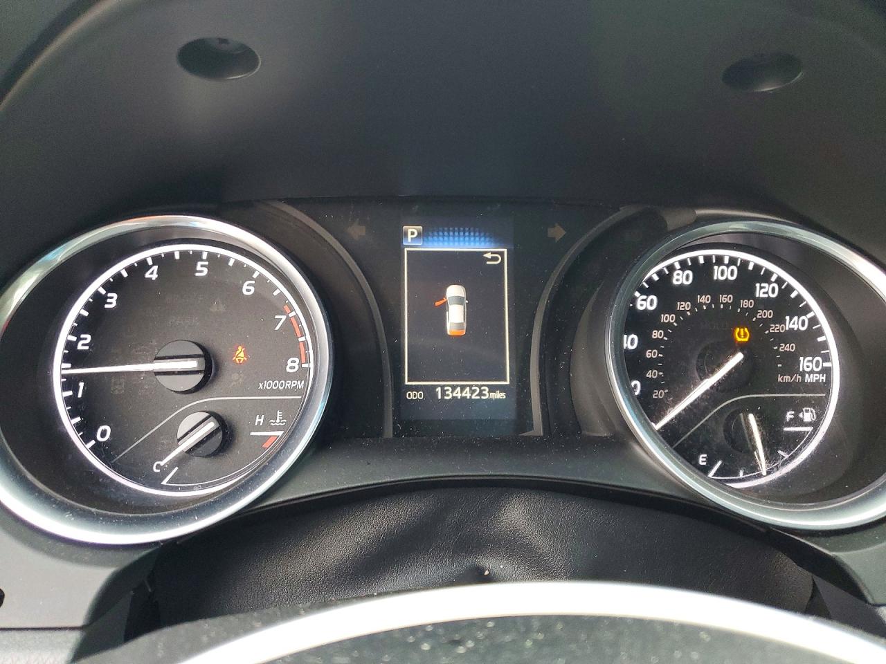 2018 TOYOTA CAMRY L photo 9