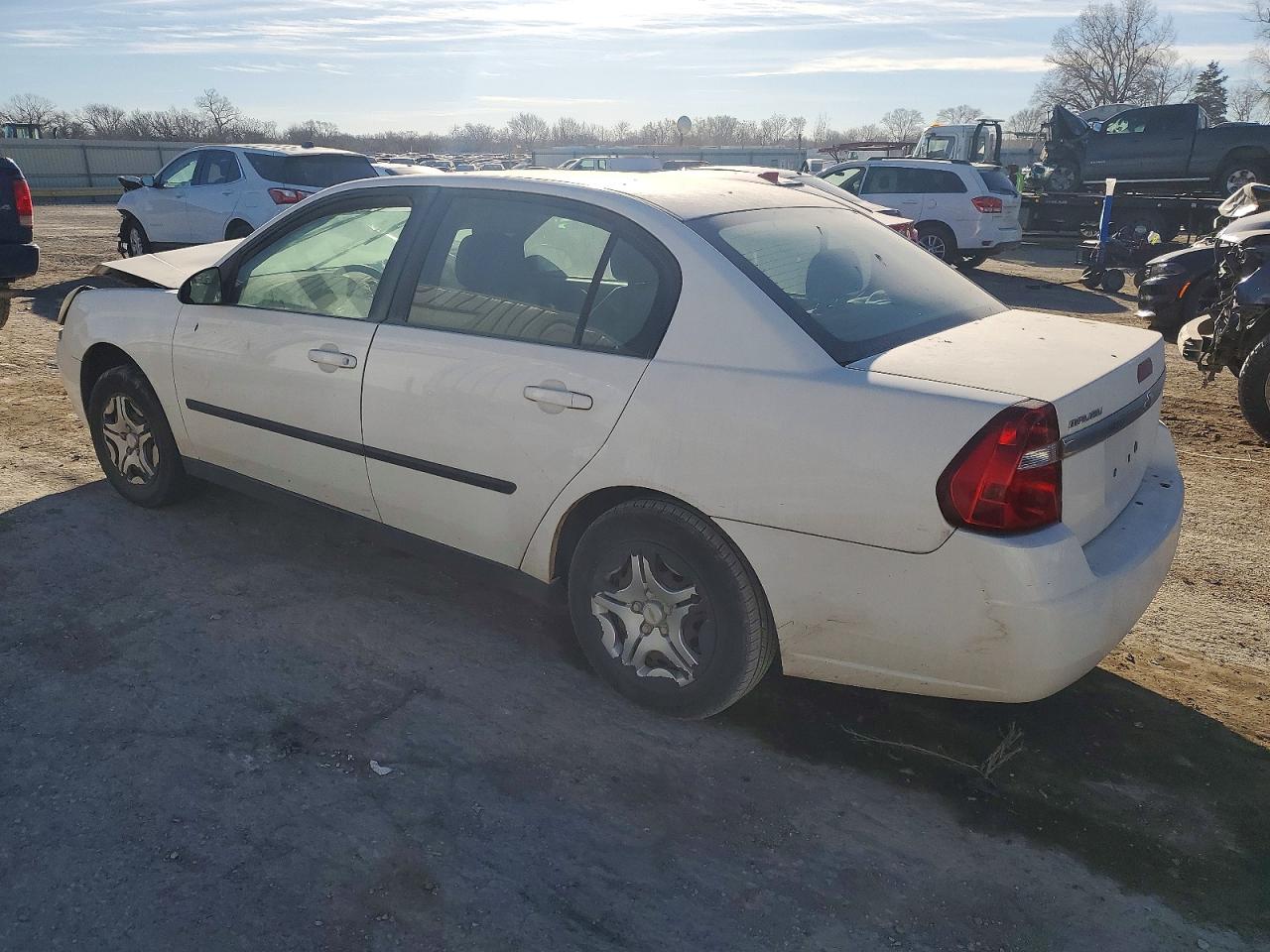 2005 CHEVROLET MALIBU photo 2