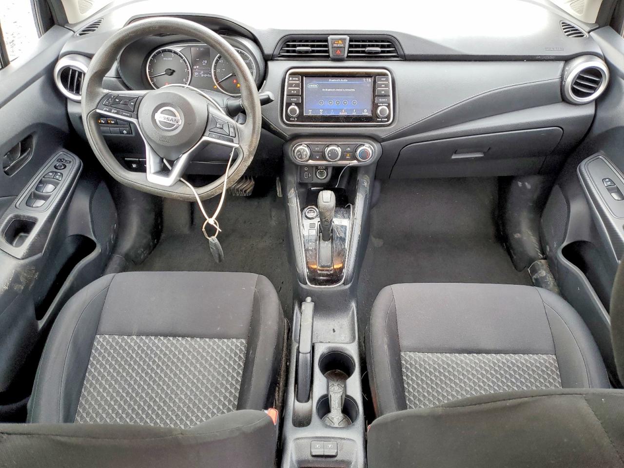 2021 NISSAN VERSA S photo 8