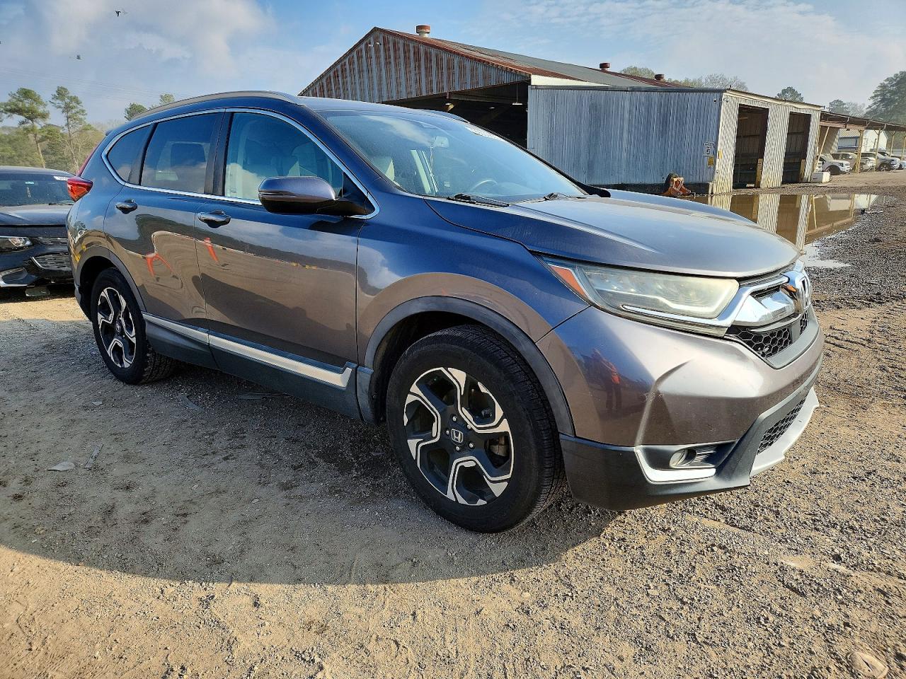 2017 HONDA CR-V TOURING photo 4