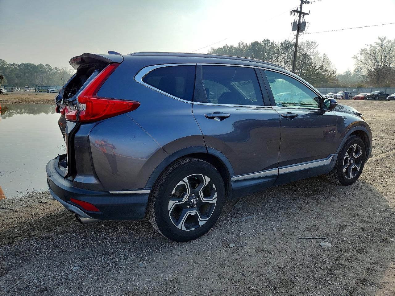 2017 HONDA CR-V TOURING photo 3