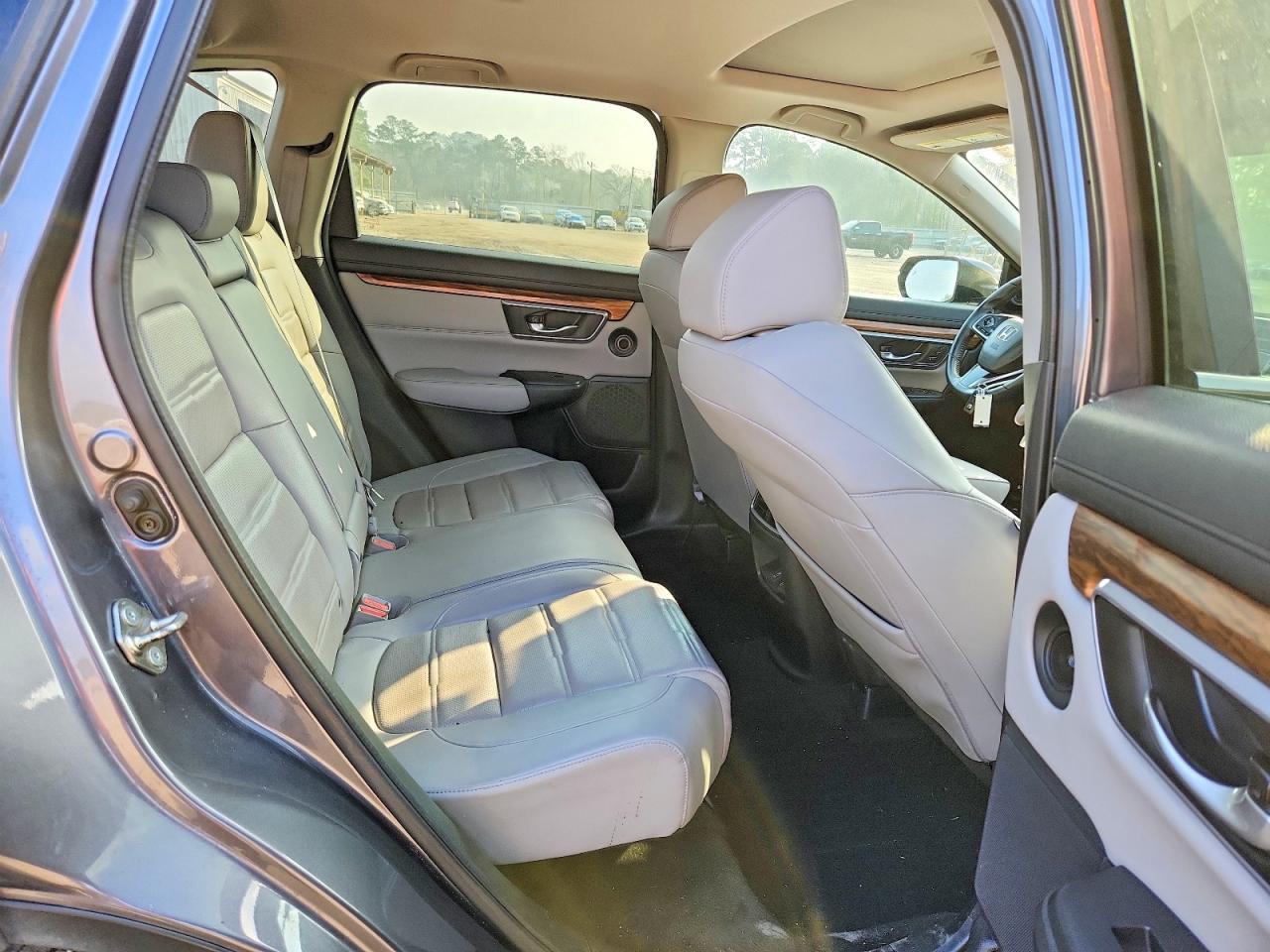 2017 HONDA CR-V TOURING photo 11