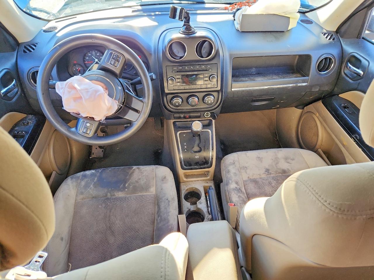 2012 JEEP PATRIOT SPORT photo 8