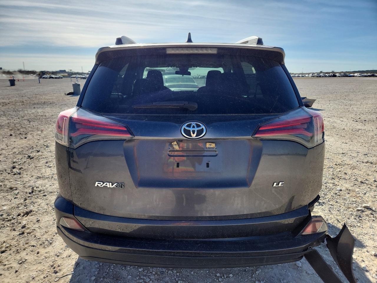 2017 TOYOTA RAV4 LE photo 6