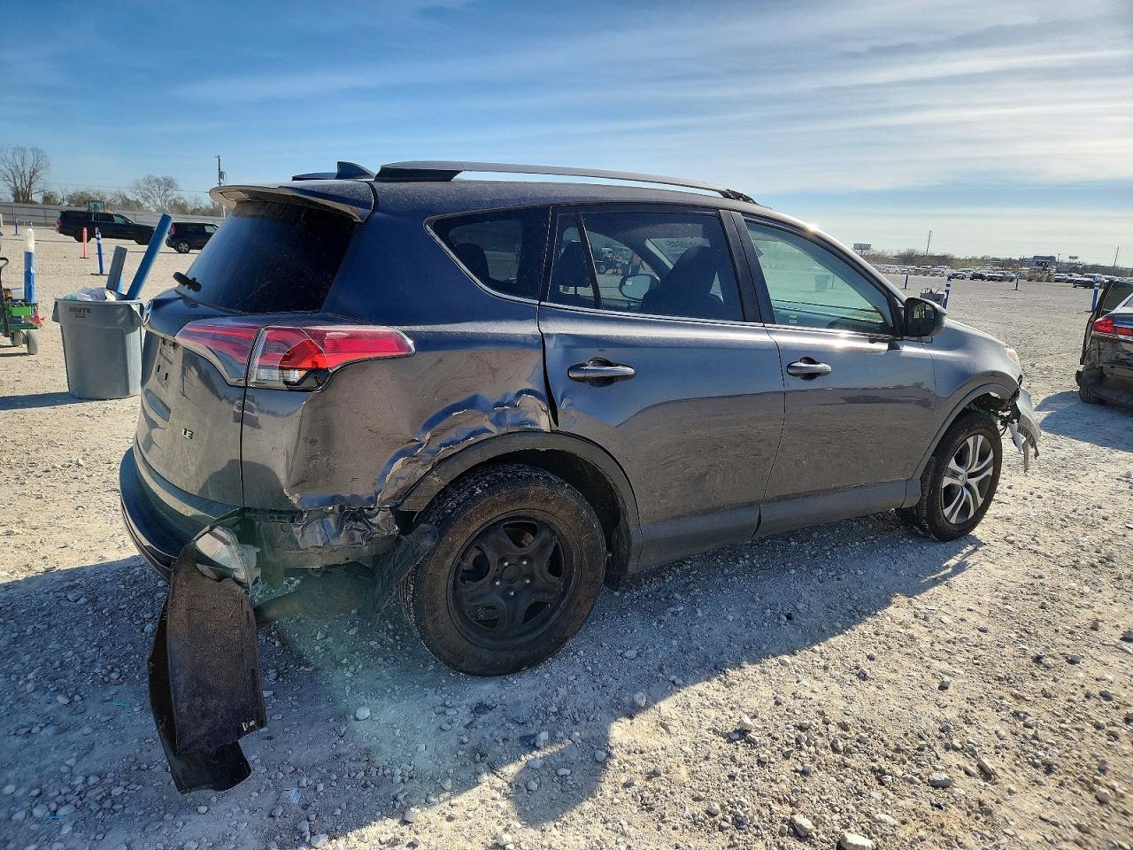 2017 TOYOTA RAV4 LE photo 3