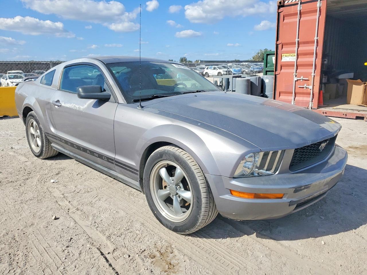 2006 FORD MUSTANG photo 4