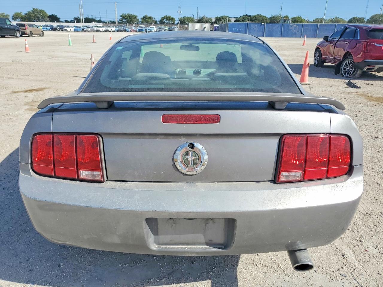 2006 FORD MUSTANG photo 6