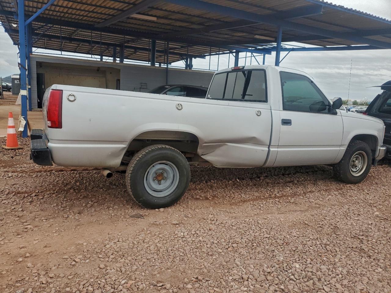 1994 CHEVROLET GMT-400 C1500 photo 3