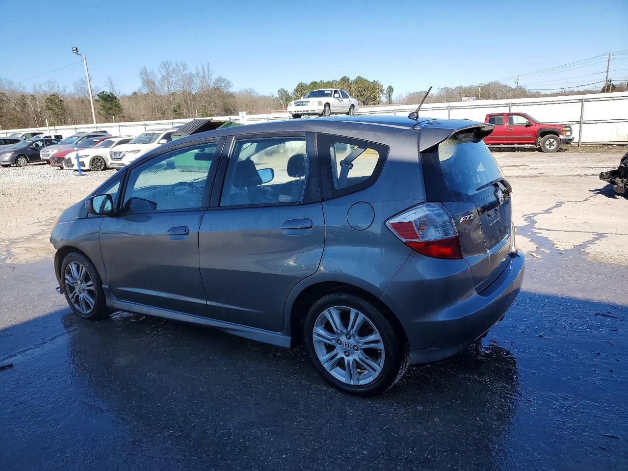 2011 HONDA FIT SPORT photo 2