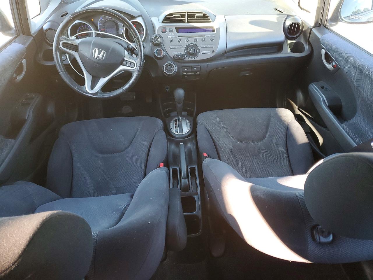 2011 HONDA FIT SPORT photo 8
