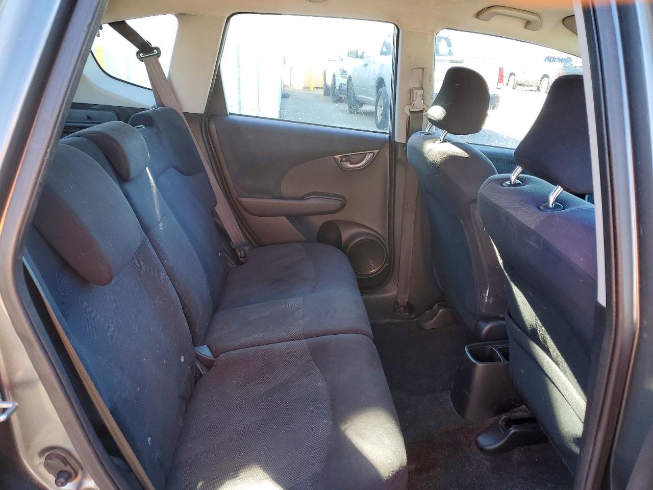 2011 HONDA FIT SPORT photo 10