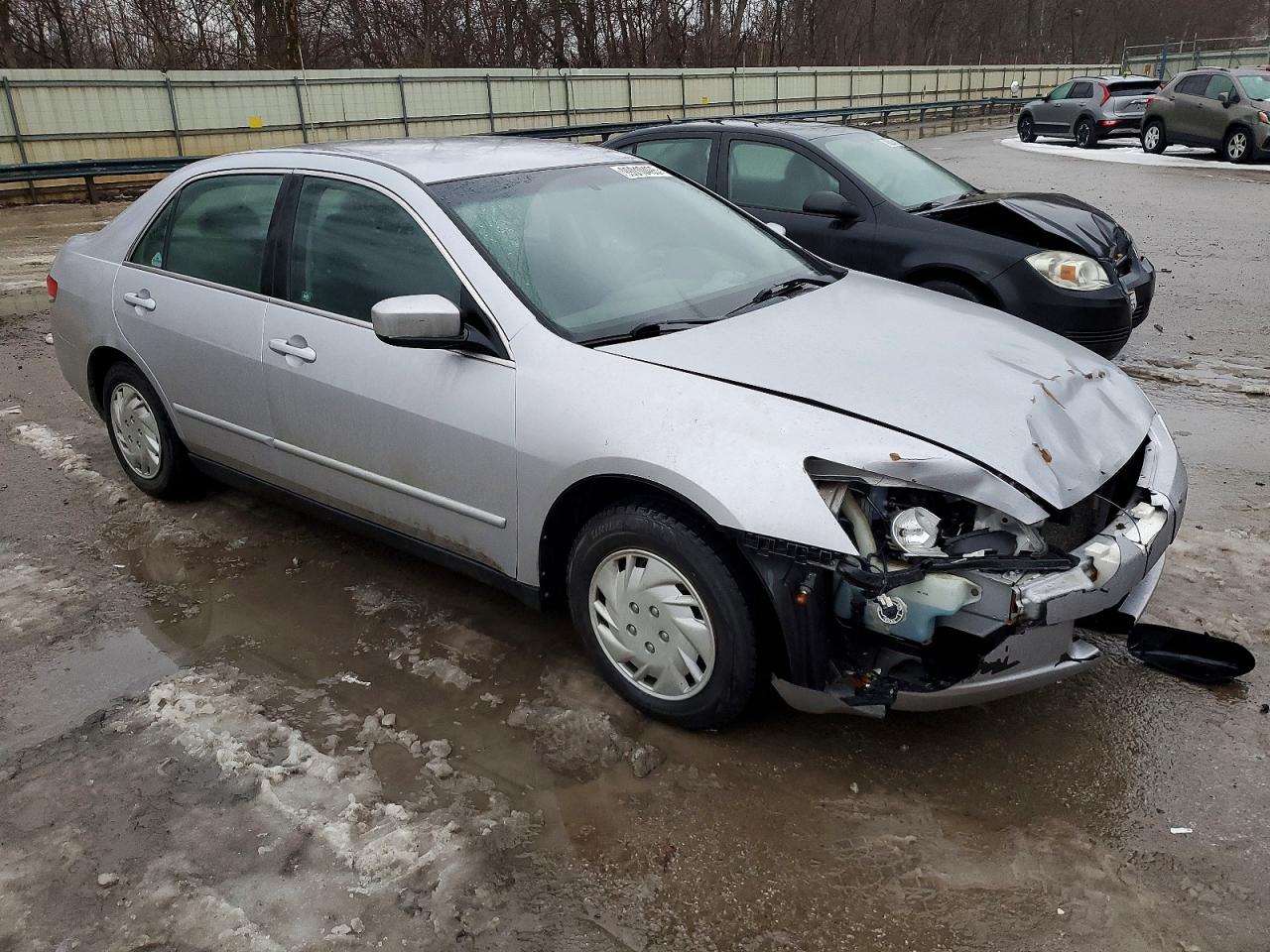 2003 HONDA ACCORD LX photo 4