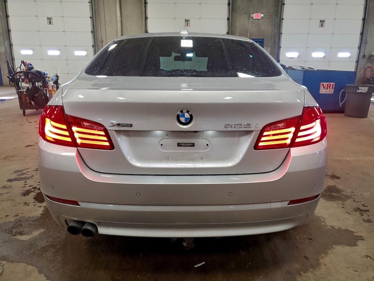 2013 BMW 528 XI photo 16