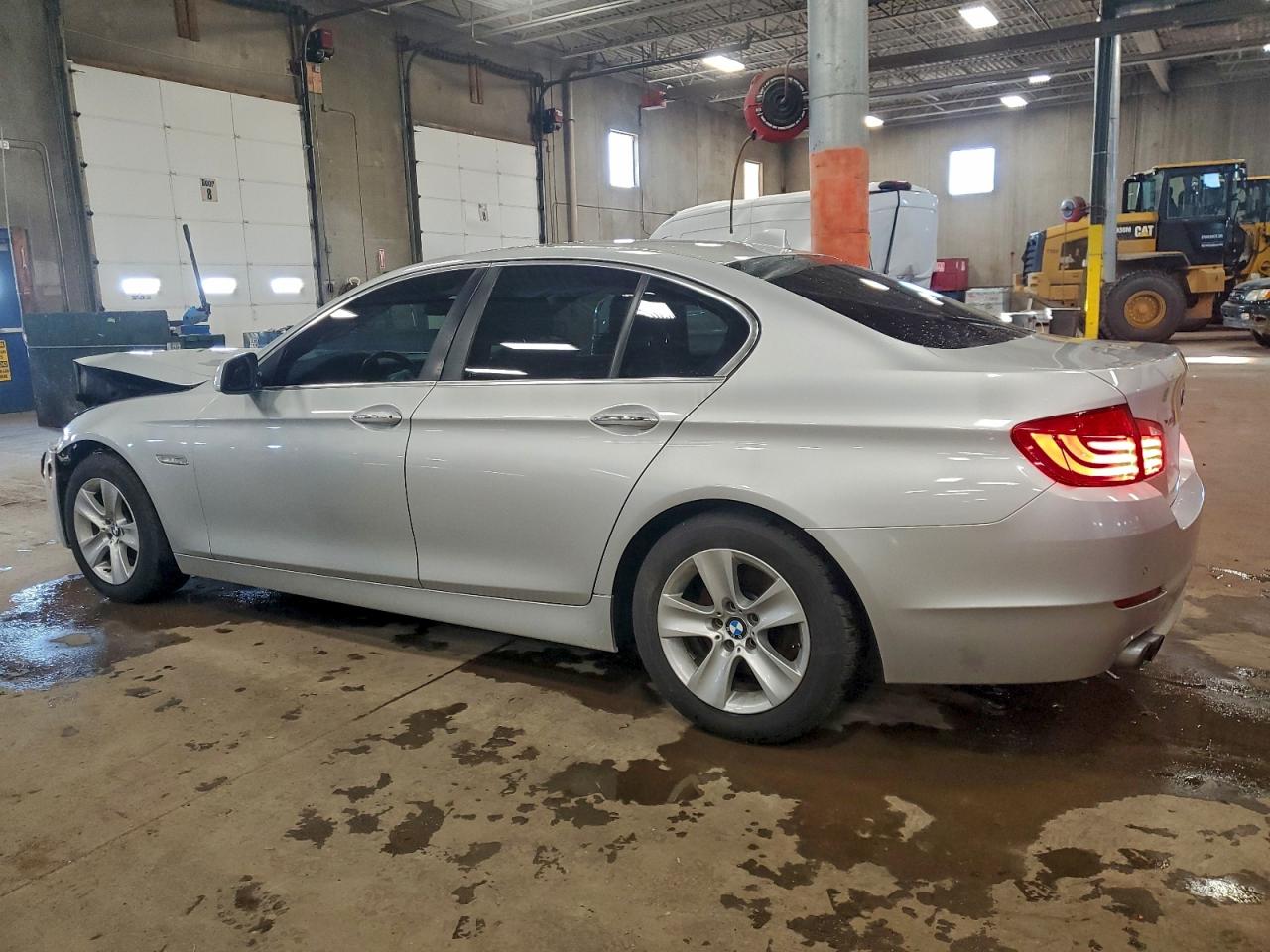2013 BMW 528 XI photo 4