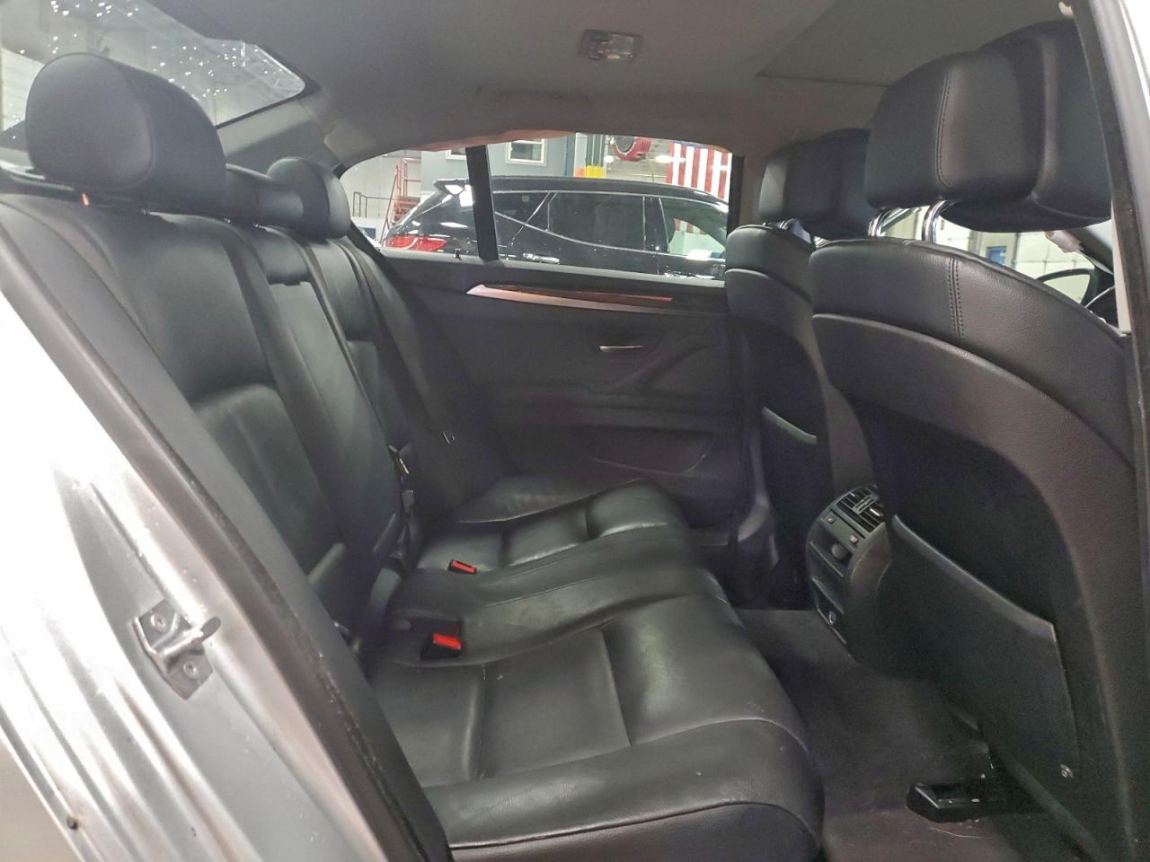 2013 BMW 528 XI photo 28