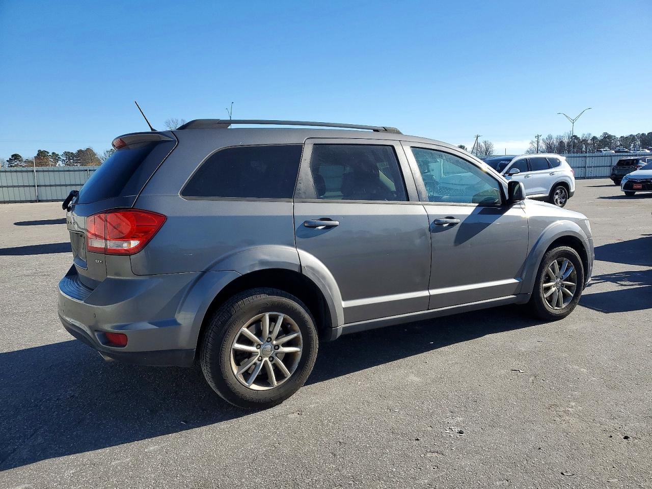 2013 DODGE JOURNEY SXT photo 3