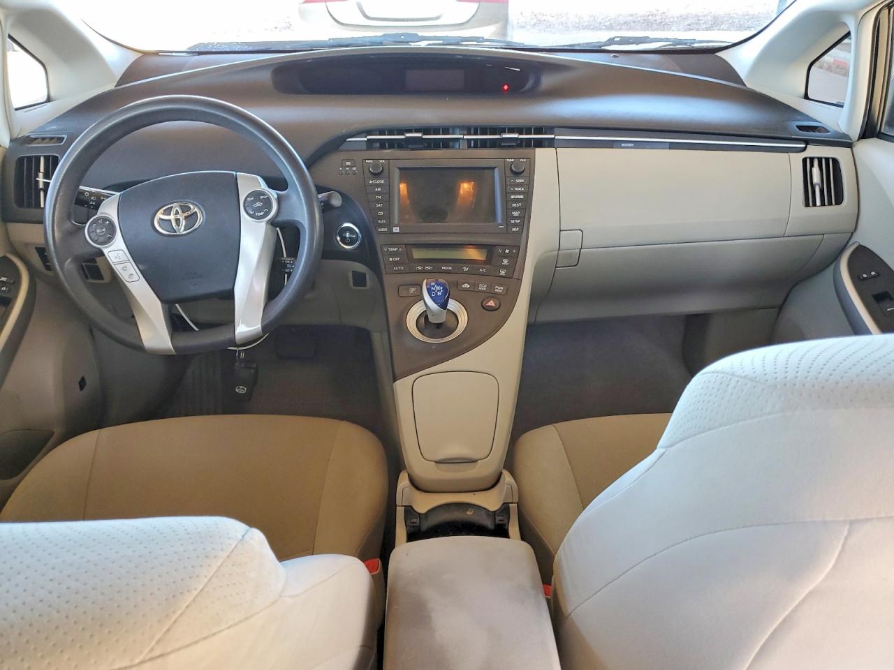 2011 TOYOTA PRIUS photo 15
