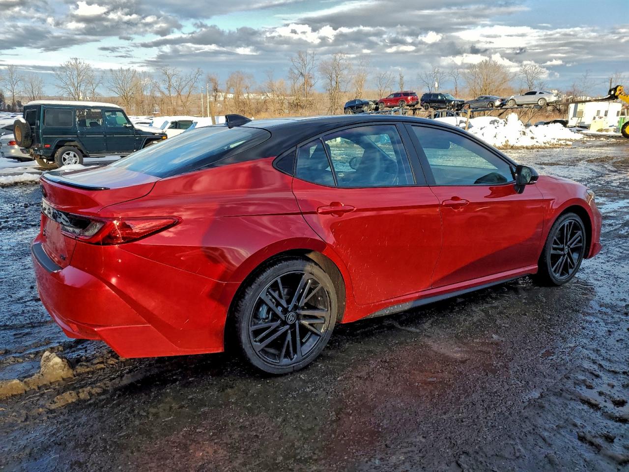 2025 TOYOTA CAMRY XSE photo 3