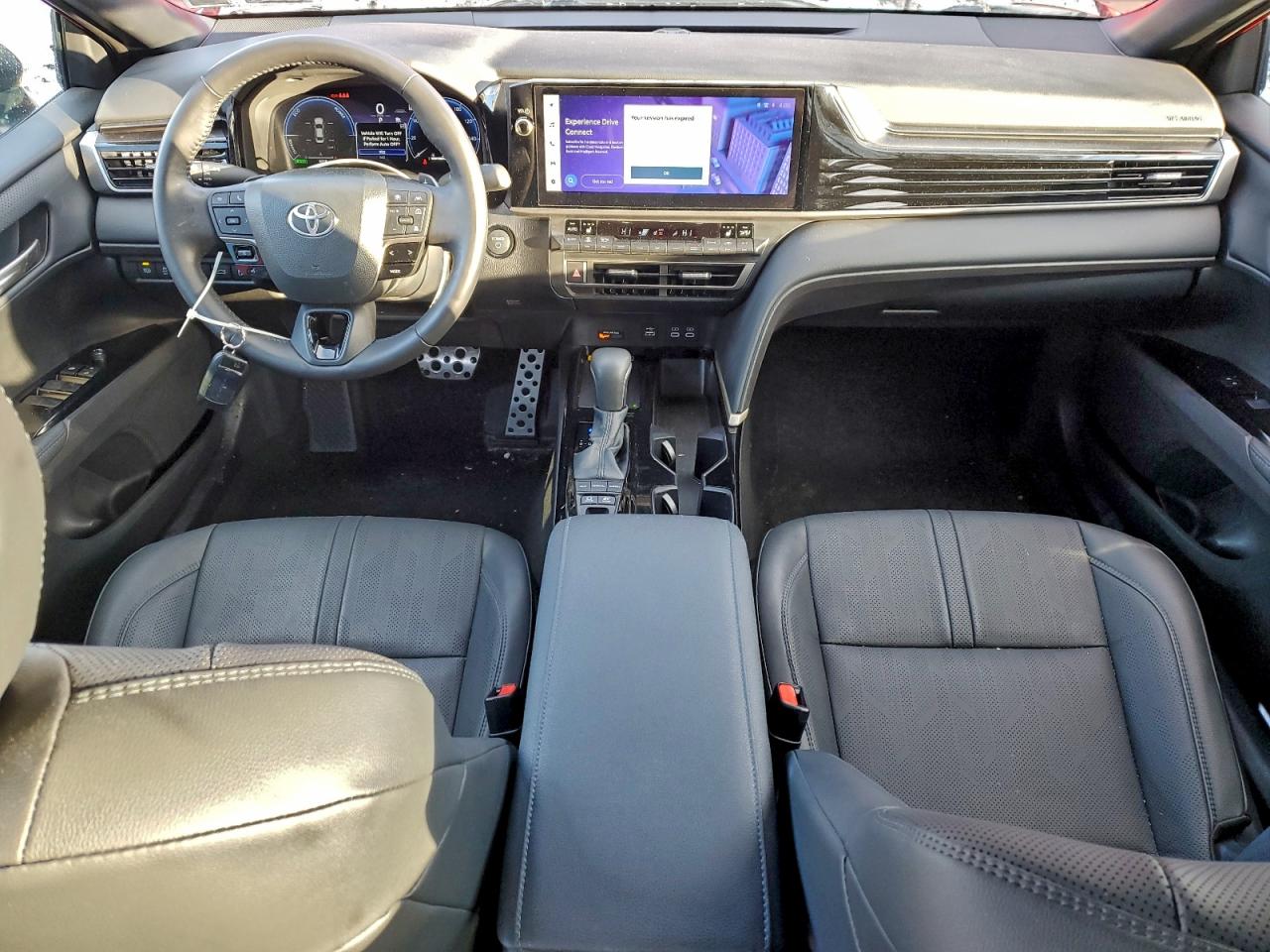 2025 TOYOTA CAMRY XSE photo 8