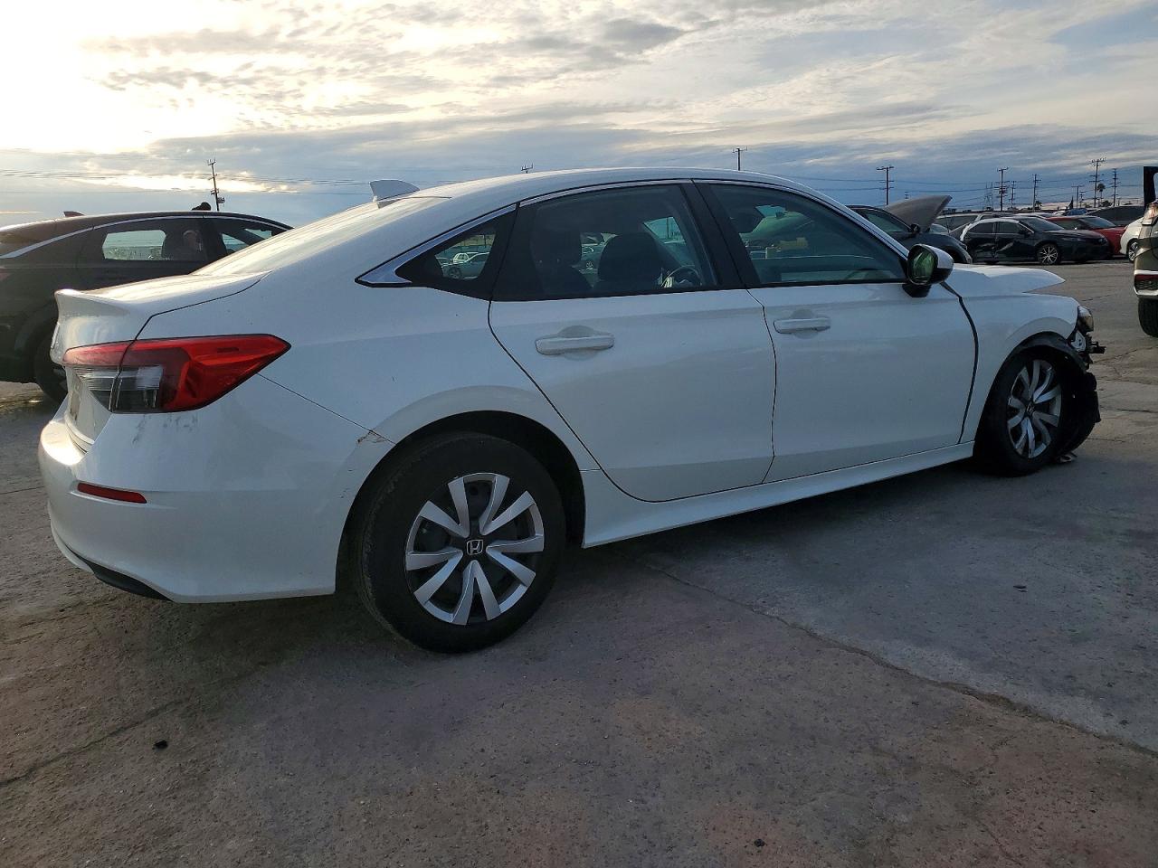 2023 HONDA CIVIC LX photo 3