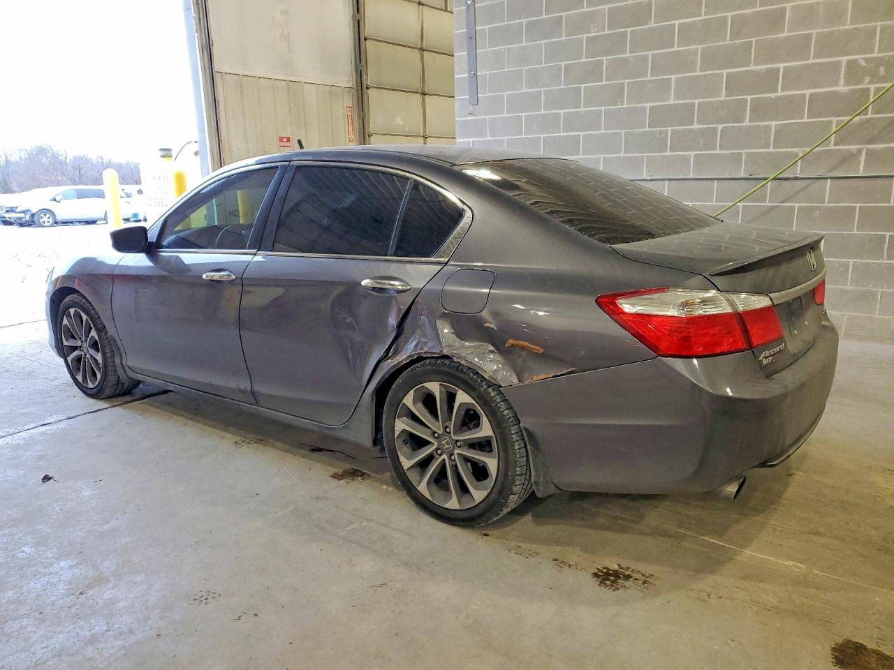 2013 HONDA ACCORD SPORT photo 2