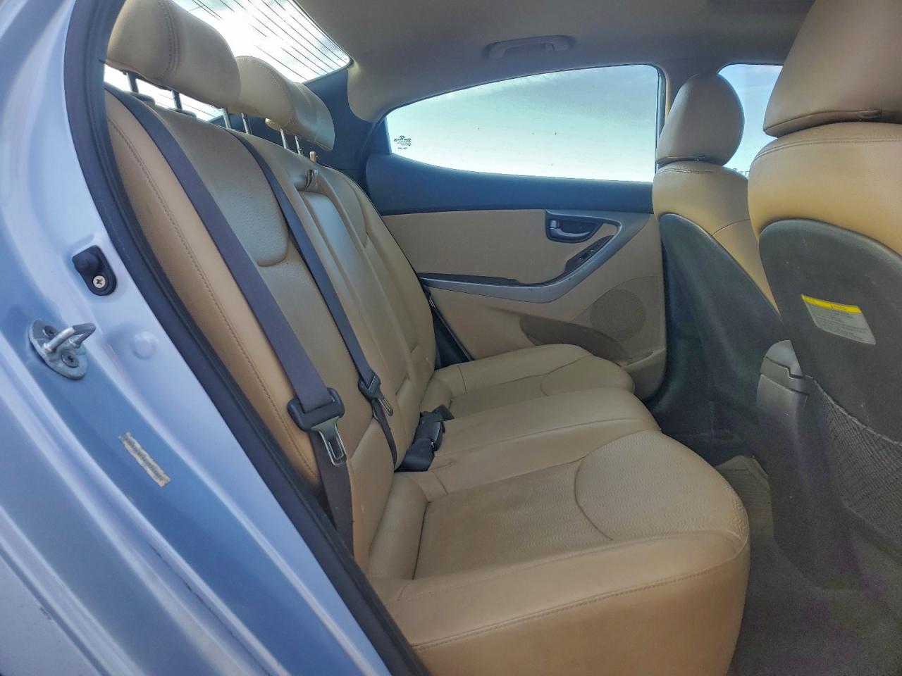 2012 HYUNDAI ELANTRA GLS photo 10