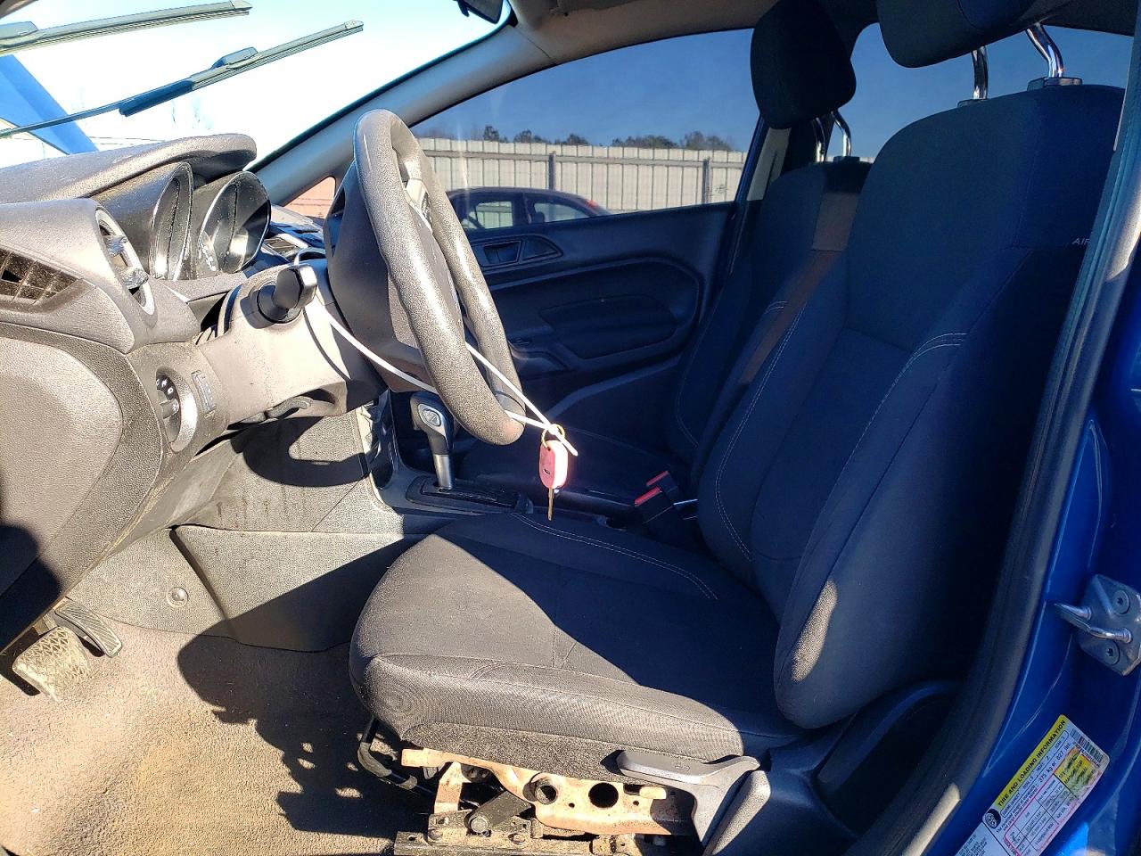 2019 FORD FIESTA SE photo 13