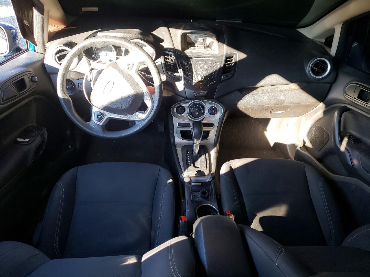 2019 FORD FIESTA SE photo 15