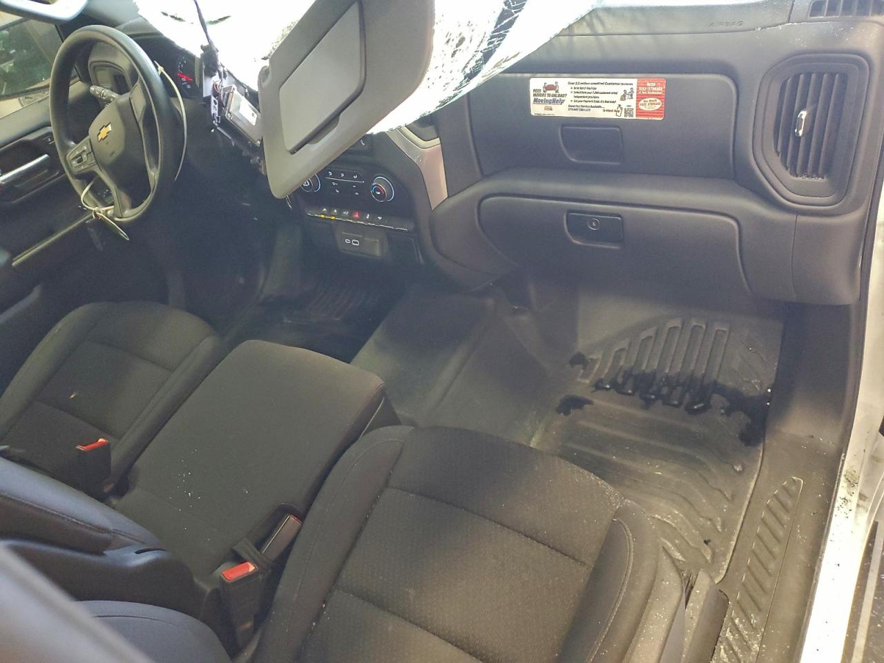 2025 CHEVROLET SILVERADO C1500 photo 8