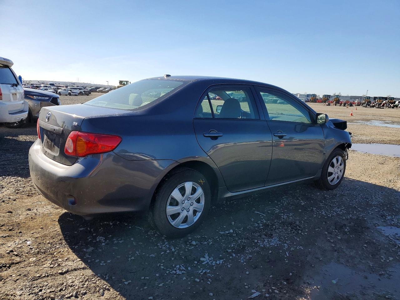 2010 TOYOTA COROLLA BASE photo 3