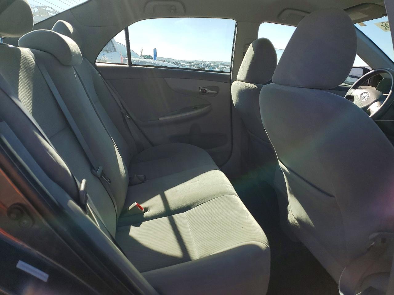 2010 TOYOTA COROLLA BASE photo 10