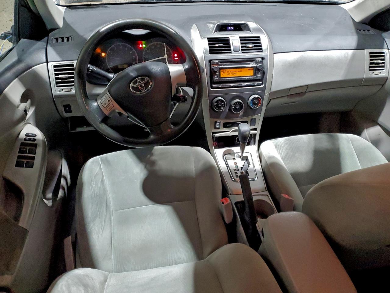 2012 TOYOTA COROLLA BASE photo 15