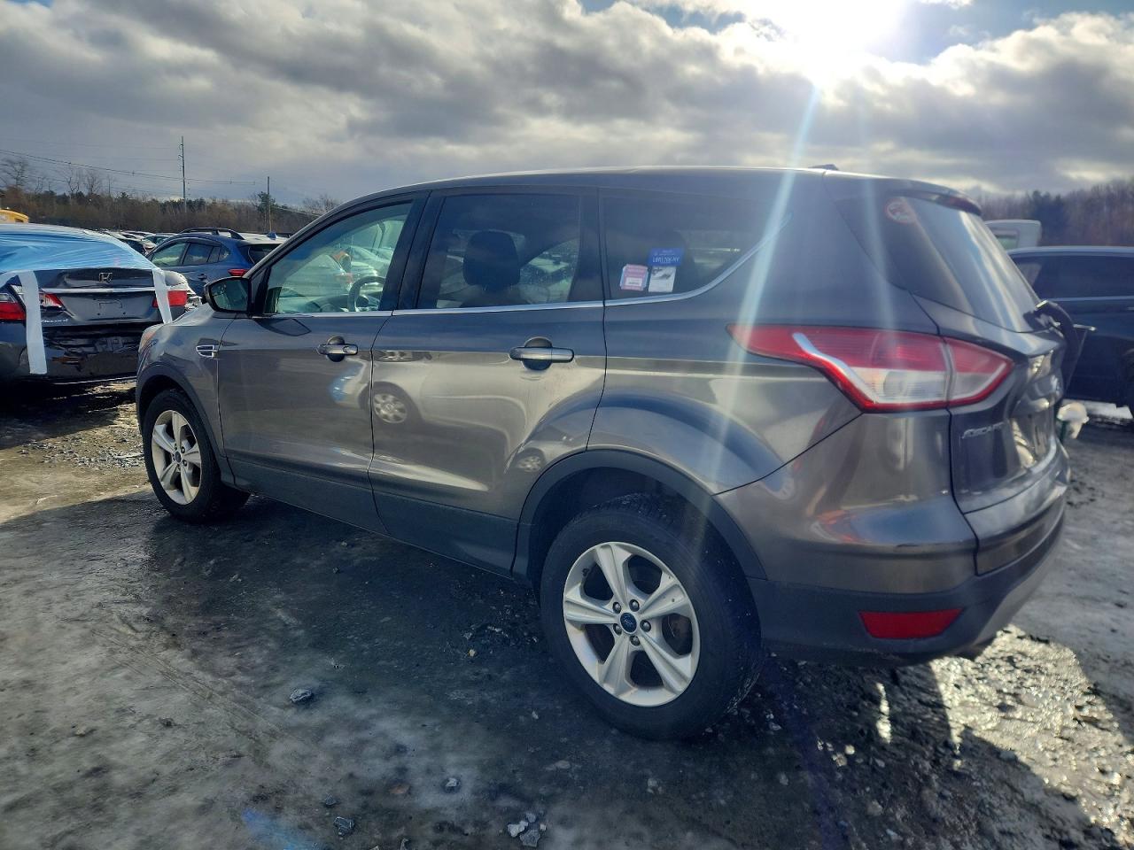 2014 FORD ESCAPE SE photo 2