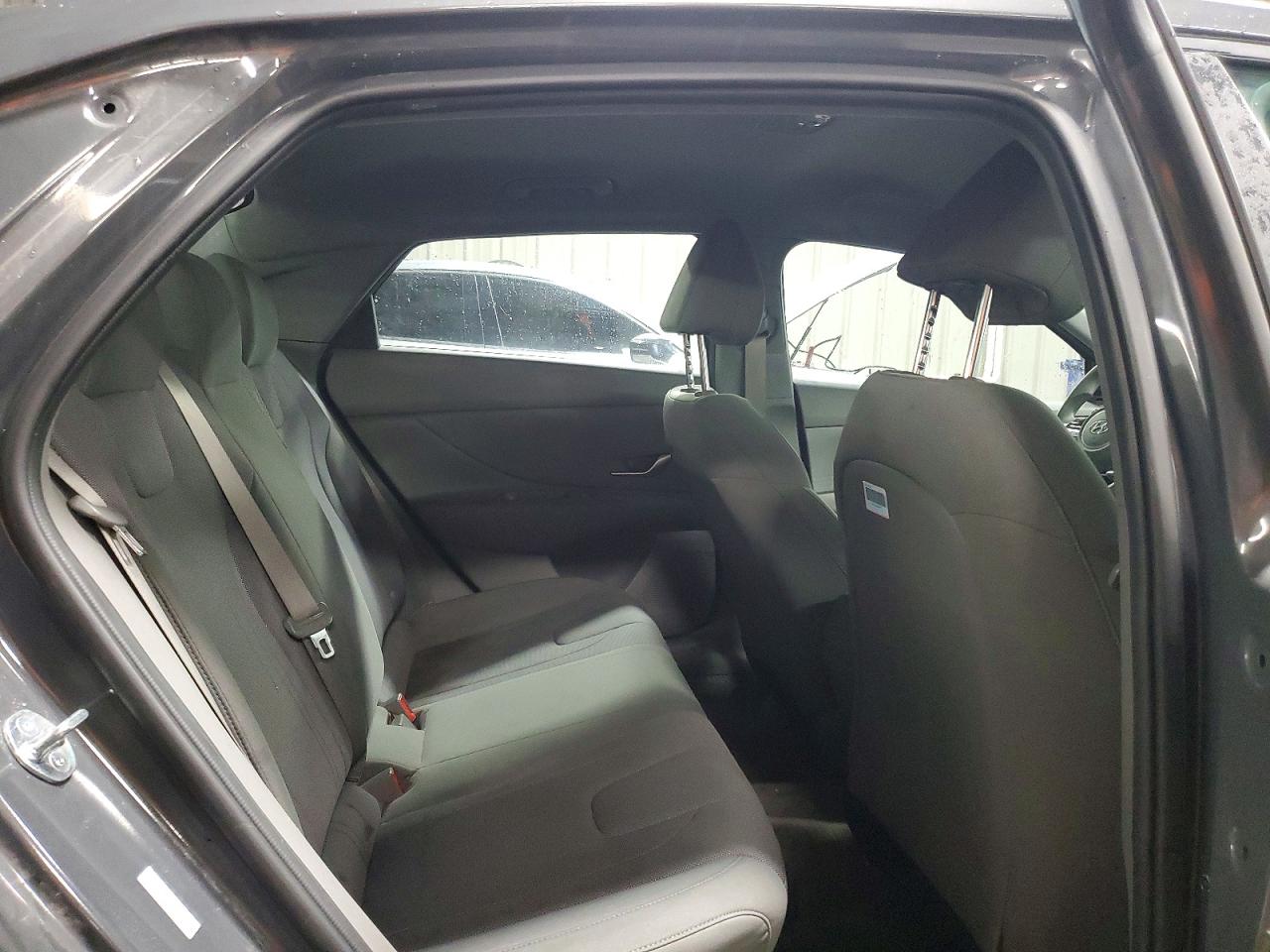 2023 HYUNDAI ELANTRA SE photo 10