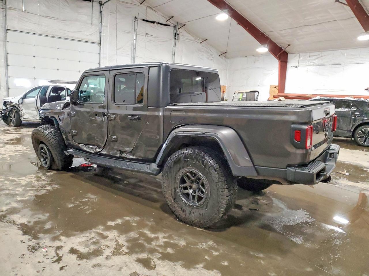 2021 JEEP GLADIATOR SPORT photo 2