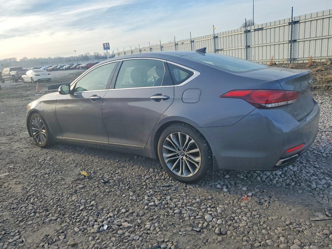 2015 HYUNDAI GENESIS 3.8L photo 2