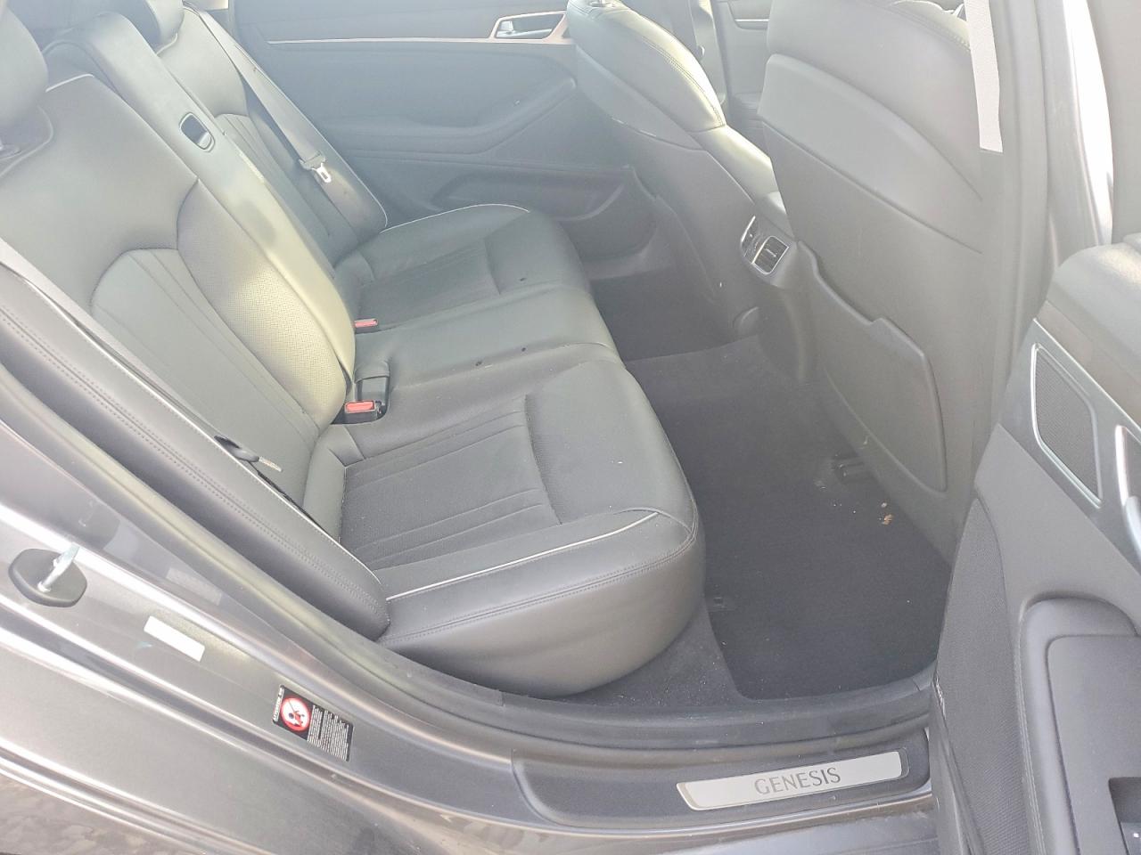 2015 HYUNDAI GENESIS 3.8L photo 10