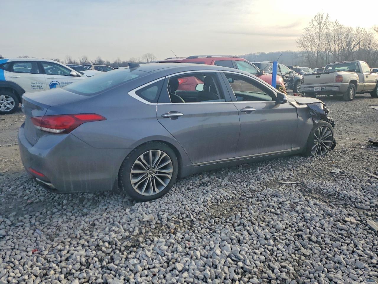 2015 HYUNDAI GENESIS 3.8L photo 3