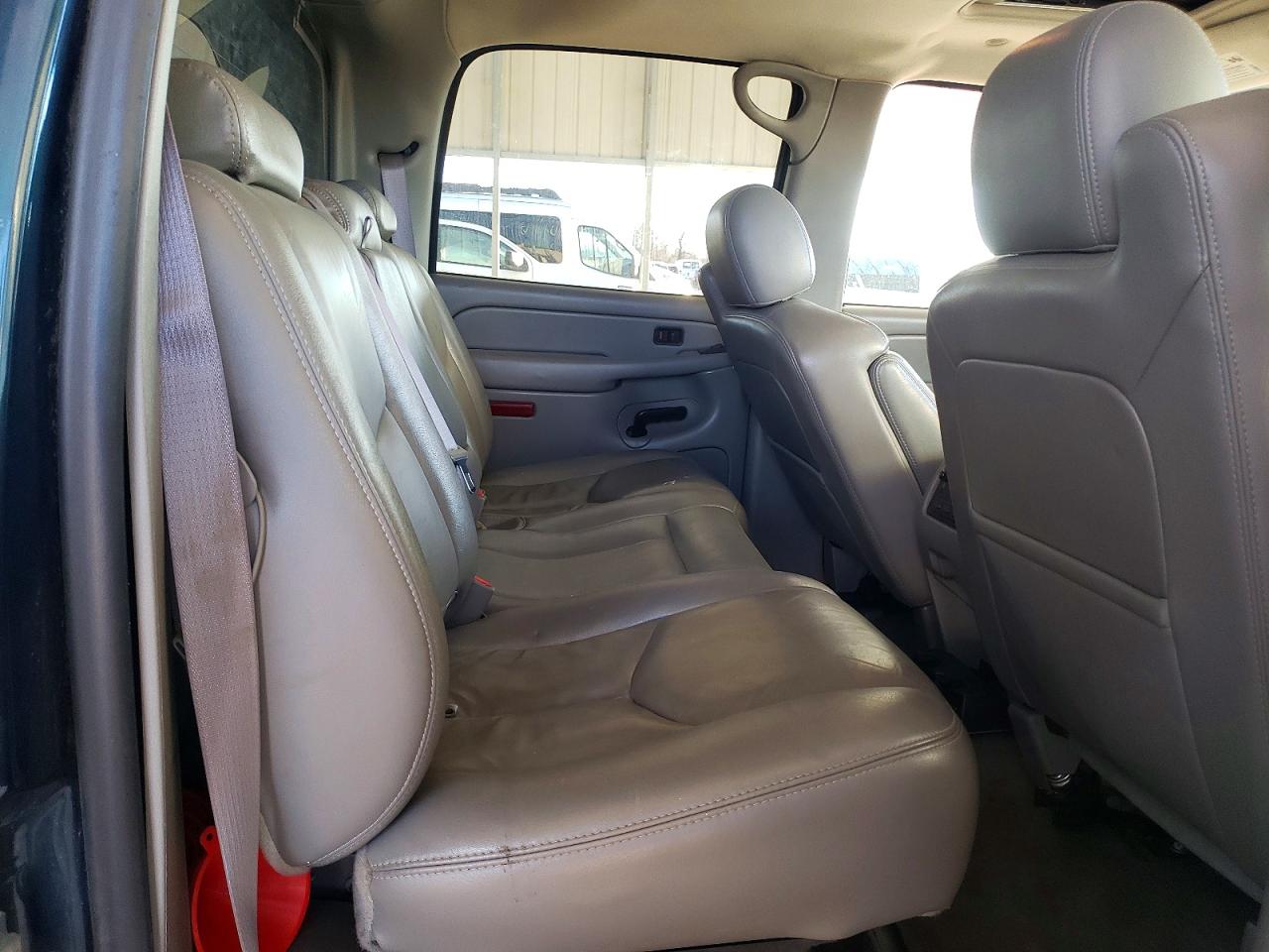 2005 CHEVROLET AVALANCHE K1500 photo 10