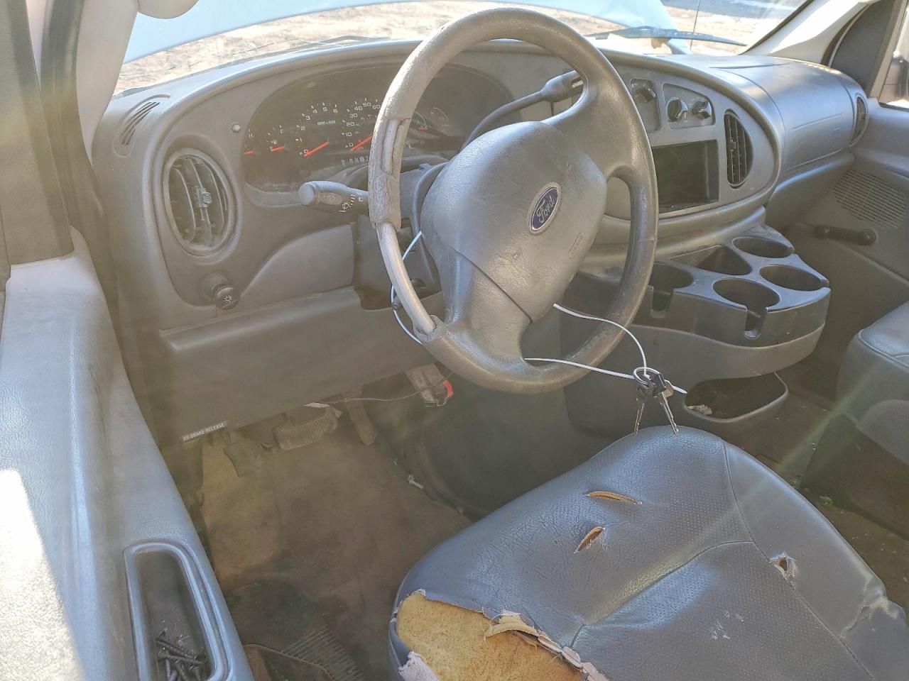 2006 FORD E250 UTILITY / SERVICE VAN photo 8
